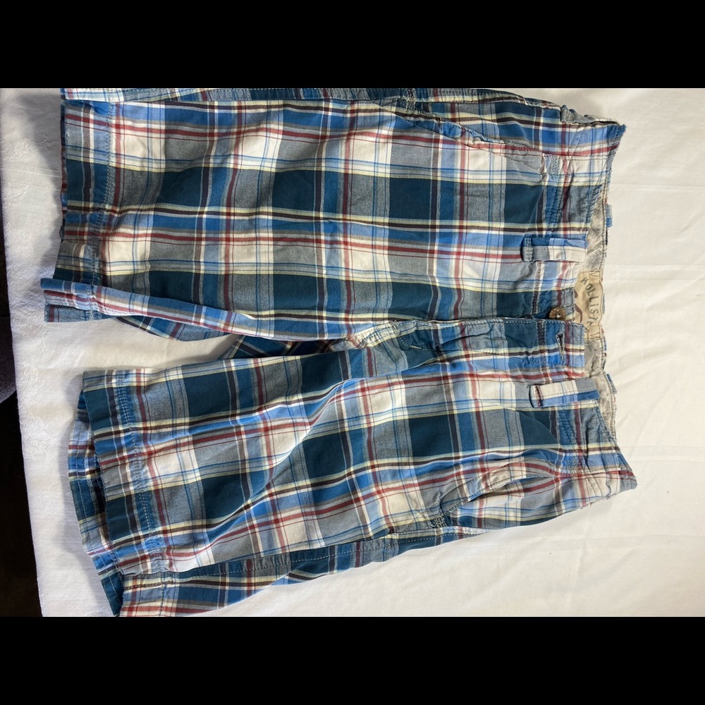 Hollister button fly plaid shorts size 28